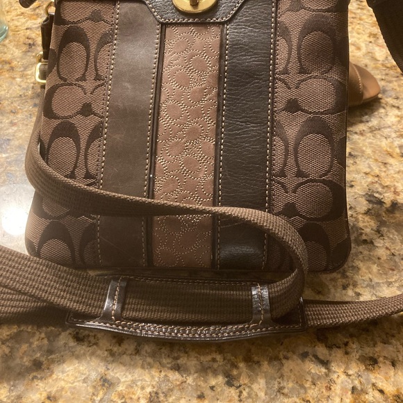 Crossbody/ messenger bag - Picture 5 of 15
